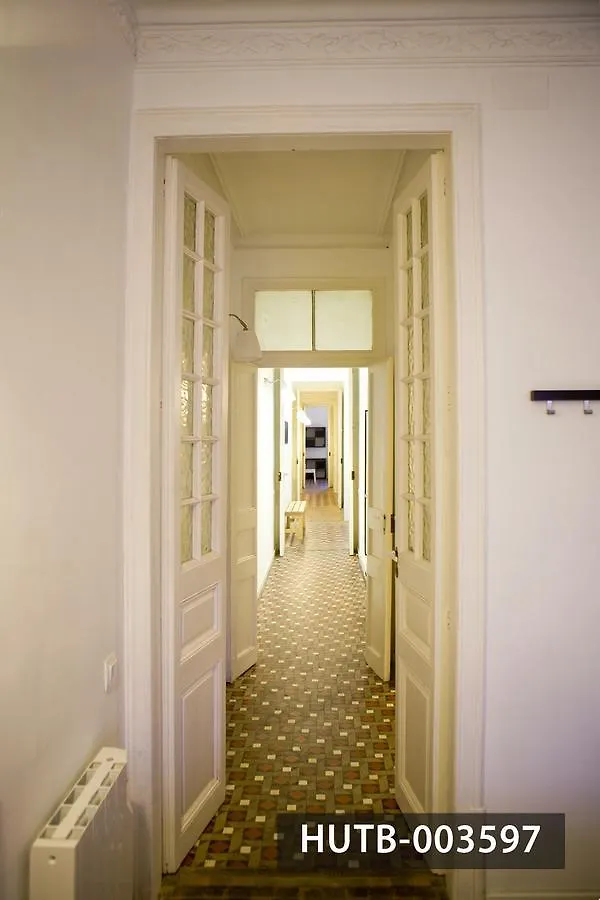 Big Apartment Barcelona Gran Via 0*,